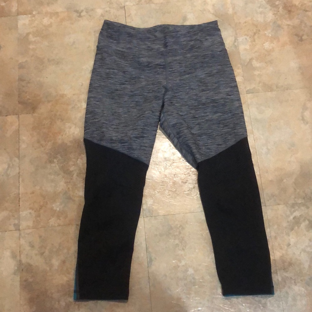Express performance mesh workout leggings